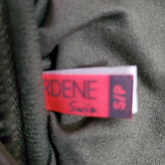 Beautiful top swim wear - Picture 5 of 7